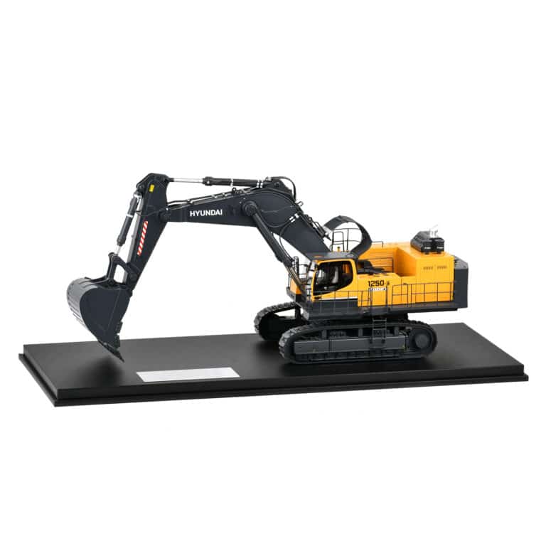 R1250-9 Excavator 1:32